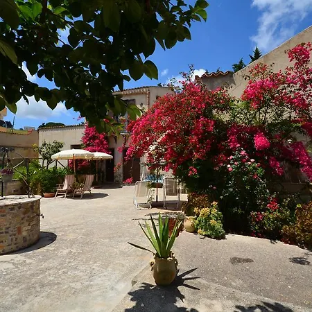 Bed & Breakfast Baglio Ferlito 3*
